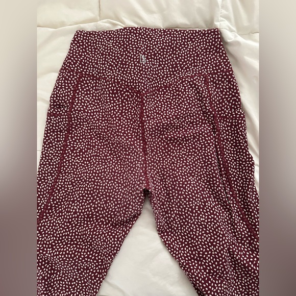 BuffBunny Burgundy and White Leggings Size Medium - Picture 5 of 6